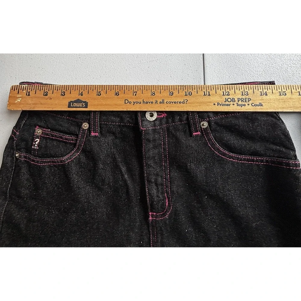 Women's Vintage 90's Guess Dark Denim Skirt Size‎ 29 Made In USA  Pink Stitching